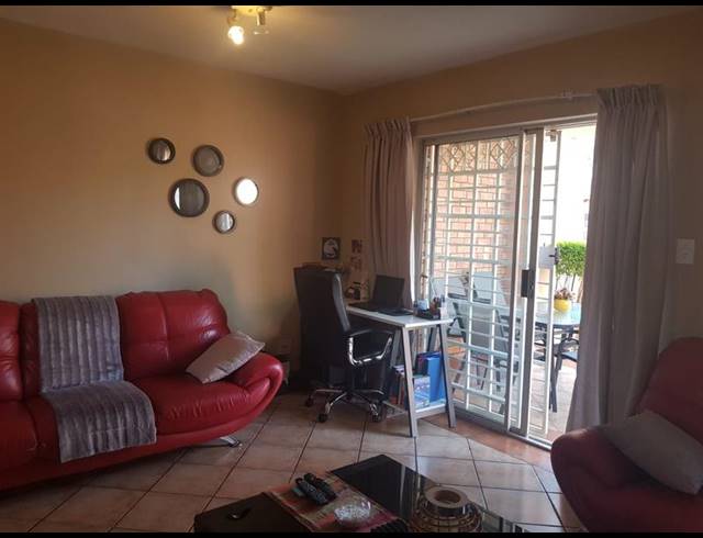 2 BEDROOM PROPERTY TO RENT IN EQUESTRIA